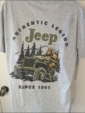 Jeep Sasquatch Legend T-Shirt Mens XL Heather Grey JEDCo Official Licensed Tee